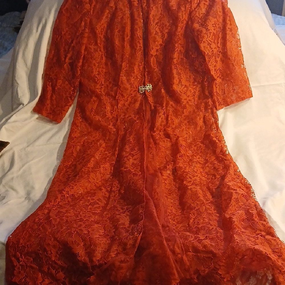 Elegant Red Lace Robe